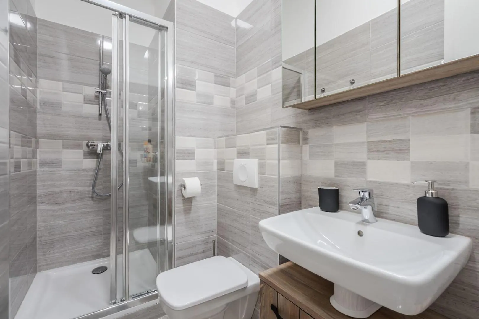Elisabeth Residence Green With Parking Budapest Apartment